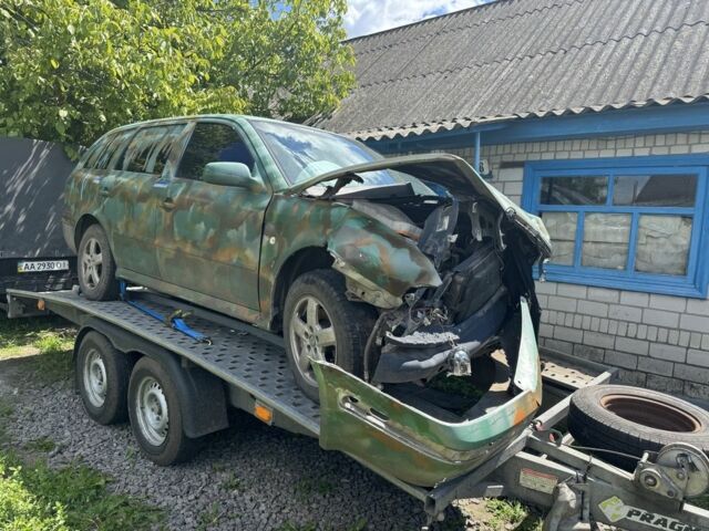 Серый Шкода Октавия, объемом двигателя 1.6 л и пробегом 300 тыс. км за 1000 $, фото 1 на Automoto.ua