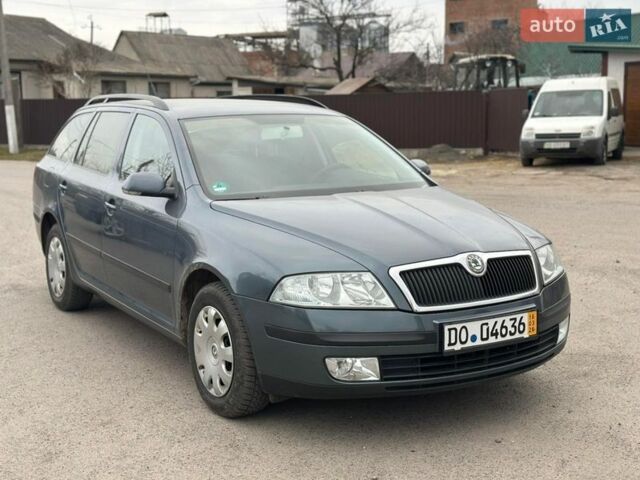 Серый Шкода Октавия, объемом двигателя 1.6 л и пробегом 194 тыс. км за 6400 $, фото 1 на Automoto.ua