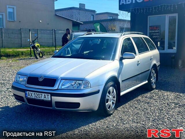 Серый Шкода Октавия, объемом двигателя 1.8 л и пробегом 250 тыс. км за 4999 $, фото 1 на Automoto.ua