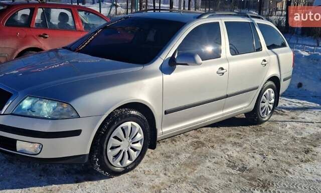 Серый Шкода Октавия, объемом двигателя 2 л и пробегом 280 тыс. км за 6500 $, фото 1 на Automoto.ua