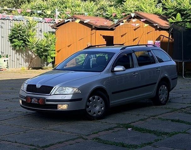 Серый Шкода Октавия, объемом двигателя 1.6 л и пробегом 190 тыс. км за 5800 $, фото 1 на Automoto.ua