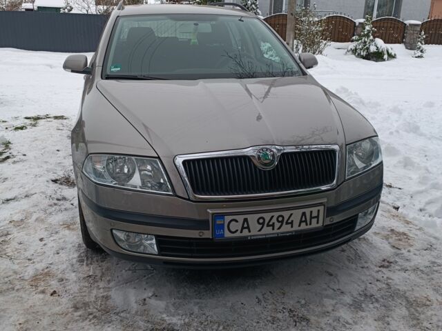 Серый Шкода Октавия, объемом двигателя 0 л и пробегом 236 тыс. км за 6850 $, фото 1 на Automoto.ua