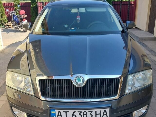 Сірий Шкода Октавія, об'ємом двигуна 1.6 л та пробігом 270 тис. км за 3900 $, фото 1 на Automoto.ua