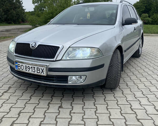 Серый Шкода Октавия, объемом двигателя 1.9 л и пробегом 392 тыс. км за 5000 $, фото 1 на Automoto.ua