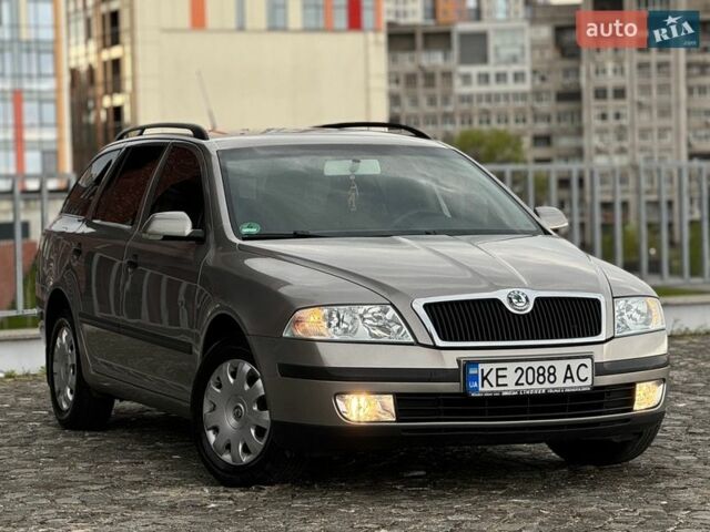 Сірий Шкода Октавія, об'ємом двигуна 1.6 л та пробігом 239 тис. км за 6700 $, фото 1 на Automoto.ua