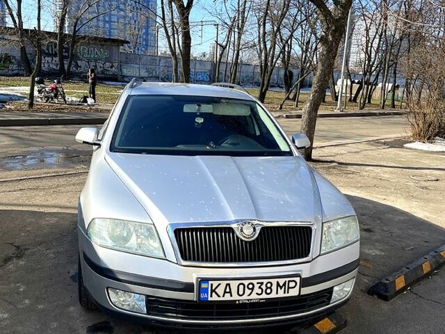Сірий Шкода Октавія, об'ємом двигуна 1.6 л та пробігом 245 тис. км за 6150 $, фото 1 на Automoto.ua