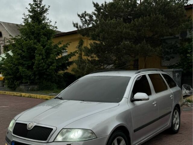 Серый Шкода Октавия, объемом двигателя 2 л и пробегом 300 тыс. км за 2650 $, фото 1 на Automoto.ua