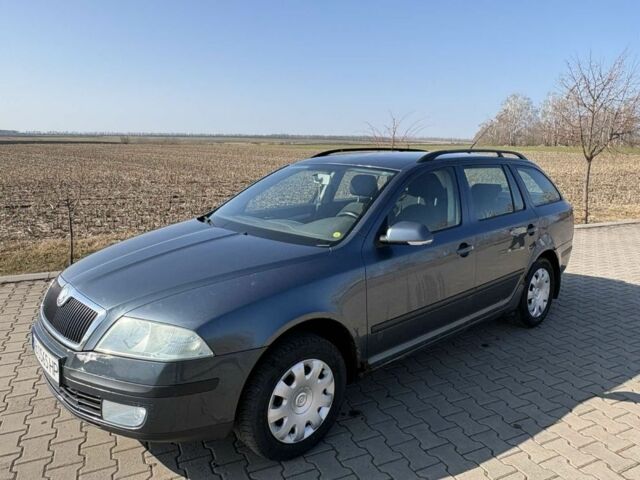 Серый Шкода Октавия, объемом двигателя 0 л и пробегом 240 тыс. км за 3700 $, фото 1 на Automoto.ua