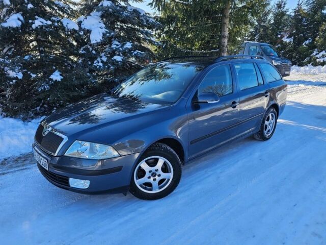 Серый Шкода Октавия, объемом двигателя 2 л и пробегом 193 тыс. км за 1900 $, фото 1 на Automoto.ua