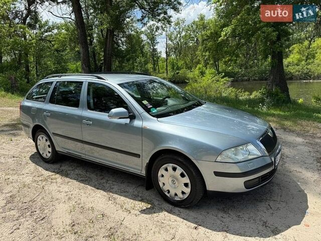 Серый Шкода Октавия, объемом двигателя 1.6 л и пробегом 187 тыс. км за 5650 $, фото 1 на Automoto.ua