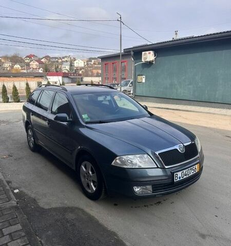 Серый Шкода Октавия, объемом двигателя 1.6 л и пробегом 222 тыс. км за 6500 $, фото 1 на Automoto.ua