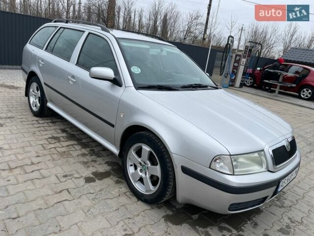 Серый Шкода Октавия, объемом двигателя 1.6 л и пробегом 208 тыс. км за 3700 $, фото 1 на Automoto.ua