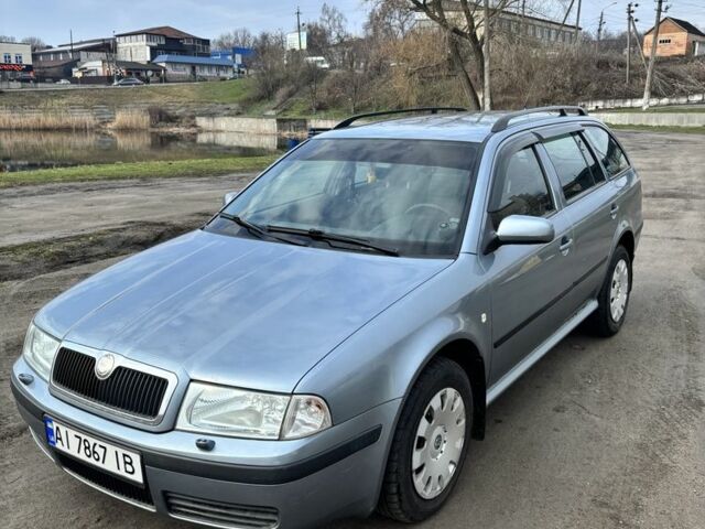 Серый Шкода Октавия, объемом двигателя 1.6 л и пробегом 207 тыс. км за 5700 $, фото 1 на Automoto.ua