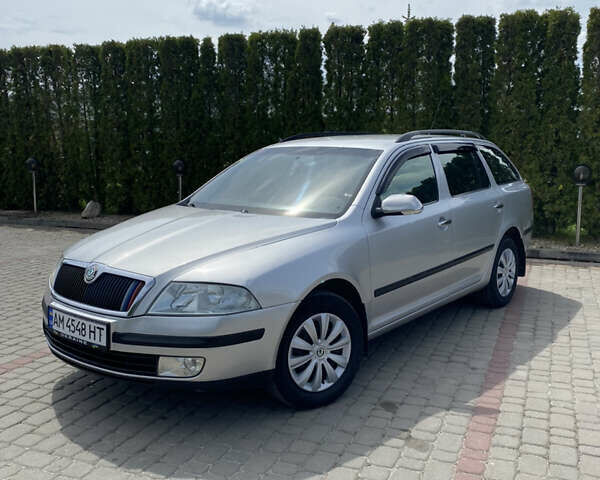 Серый Шкода Октавия, объемом двигателя 1.6 л и пробегом 384 тыс. км за 5499 $, фото 1 на Automoto.ua
