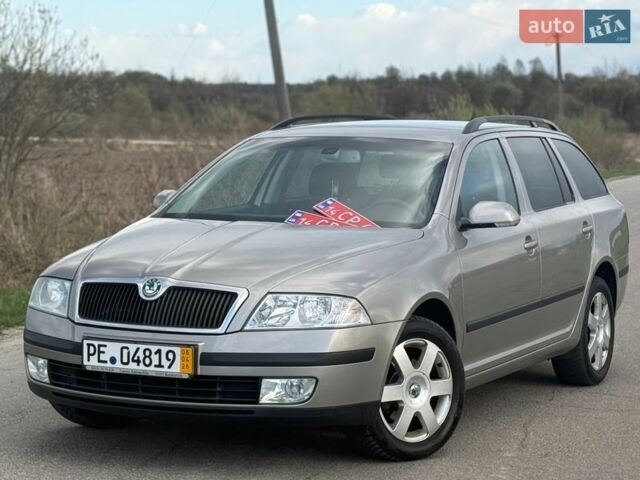 Серый Шкода Октавия, объемом двигателя 1.6 л и пробегом 224 тыс. км за 6750 $, фото 1 на Automoto.ua