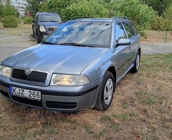 Сірий Шкода Октавія, об'ємом двигуна 1.9 л та пробігом 300 тис. км за 2294 $, фото 1 на Automoto.ua