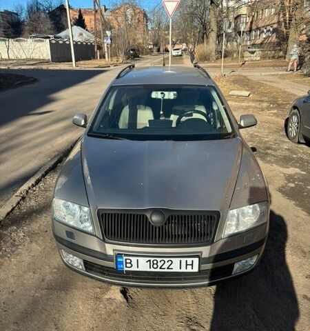 Серый Шкода Октавия, объемом двигателя 1.6 л и пробегом 230 тыс. км за 6700 $, фото 1 на Automoto.ua