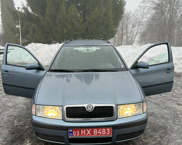 Серый Шкода Октавия, объемом двигателя 1.6 л и пробегом 153 тыс. км за 6099 $, фото 1 на Automoto.ua
