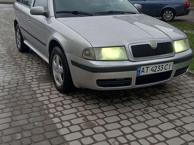 Серый Шкода Октавия, объемом двигателя 0 л и пробегом 282 тыс. км за 4400 $, фото 1 на Automoto.ua