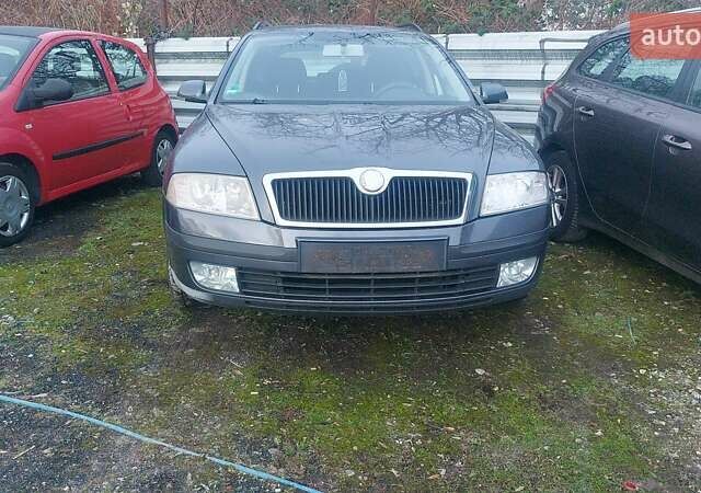 Сірий Шкода Октавія, об'ємом двигуна 1.6 л та пробігом 180 тис. км за 4600 $, фото 1 на Automoto.ua