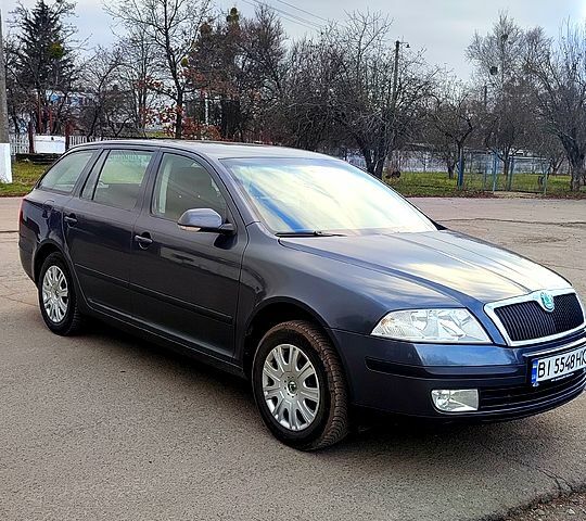 Сірий Шкода Октавія, об'ємом двигуна 1.6 л та пробігом 26000 тис. км за 5800 $, фото 1 на Automoto.ua