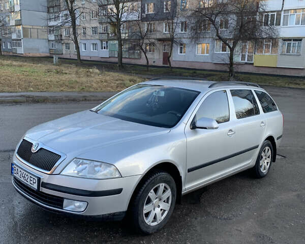 Серый Шкода Октавия, объемом двигателя 1.6 л и пробегом 266 тыс. км за 6499 $, фото 1 на Automoto.ua