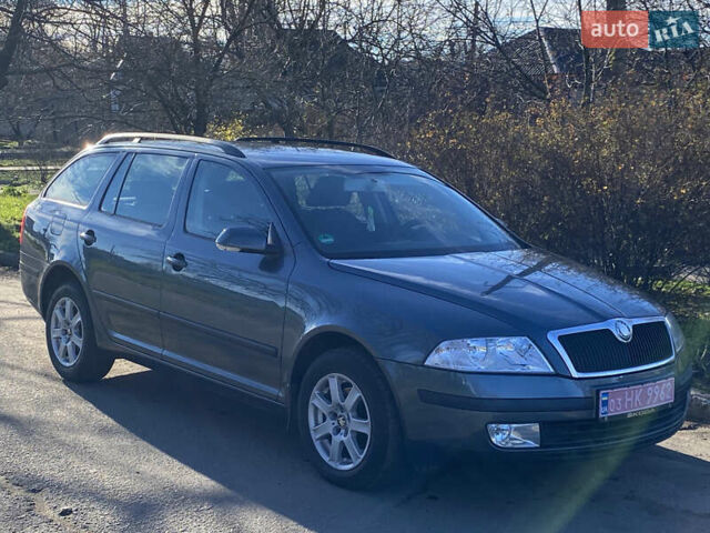Серый Шкода Октавия, объемом двигателя 1.6 л и пробегом 213 тыс. км за 6100 $, фото 1 на Automoto.ua