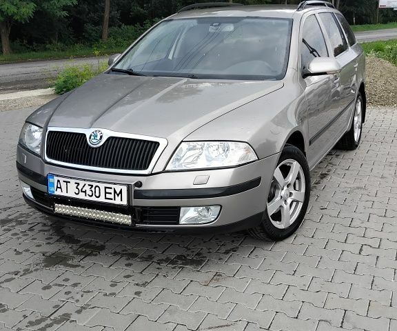 Сірий Шкода Октавія, об'ємом двигуна 1.6 л та пробігом 400 тис. км за 3650 $, фото 1 на Automoto.ua