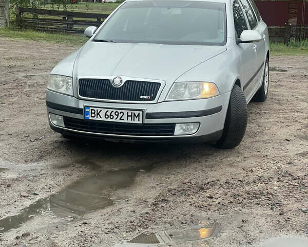 Сірий Шкода Октавія, об'ємом двигуна 1.9 л та пробігом 271 тис. км за 6500 $, фото 1 на Automoto.ua