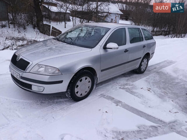 Серый Шкода Октавия, объемом двигателя 1.6 л и пробегом 173 тыс. км за 5900 $, фото 1 на Automoto.ua