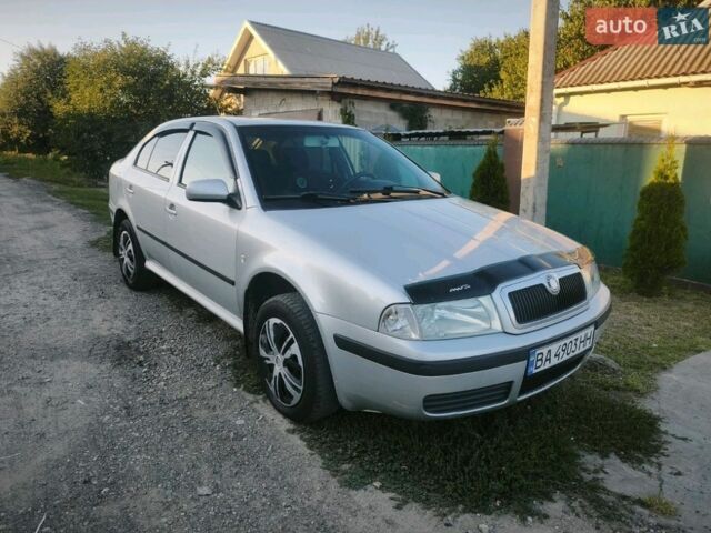 Серый Шкода Октавия, объемом двигателя 1.6 л и пробегом 315 тыс. км за 3700 $, фото 1 на Automoto.ua