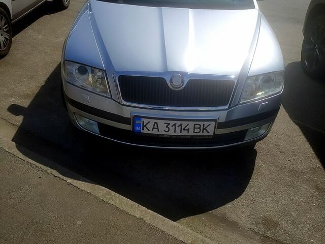 Серый Шкода Октавия, объемом двигателя 2 л и пробегом 28700 тыс. км за 6500 $, фото 1 на Automoto.ua