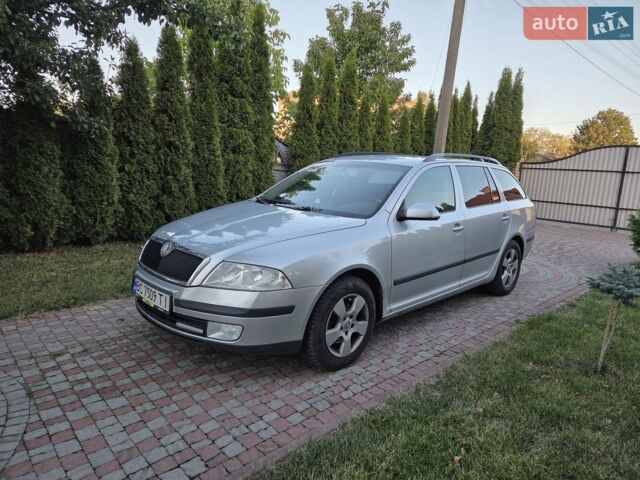 Серый Шкода Октавия, объемом двигателя 1.6 л и пробегом 231 тыс. км за 5502 $, фото 1 на Automoto.ua