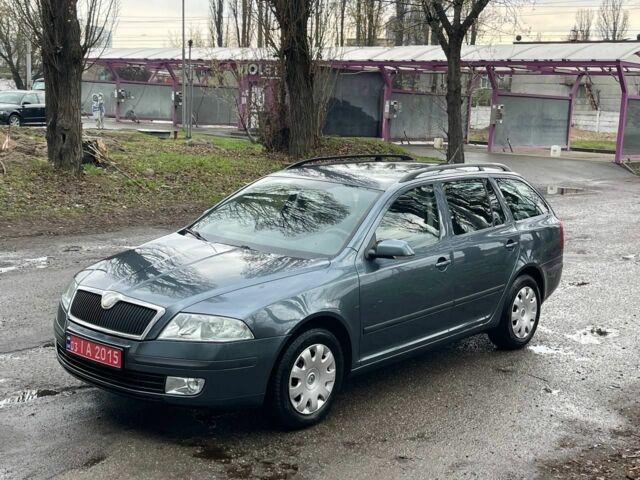 Серый Шкода Октавия, объемом двигателя 0 л и пробегом 199 тыс. км за 6000 $, фото 1 на Automoto.ua