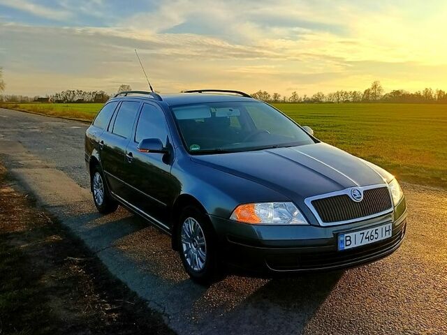 Сірий Шкода Октавія, об'ємом двигуна 1.6 л та пробігом 21900 тис. км за 6400 $, фото 1 на Automoto.ua