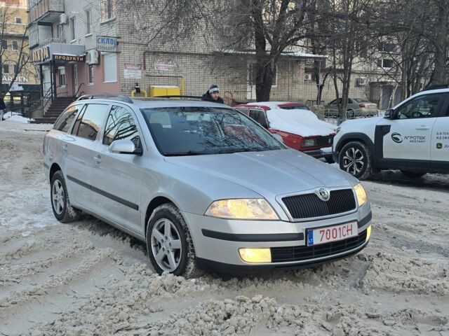 Серый Шкода Октавия, объемом двигателя 1.9 л и пробегом 245 тыс. км за 3800 $, фото 1 на Automoto.ua