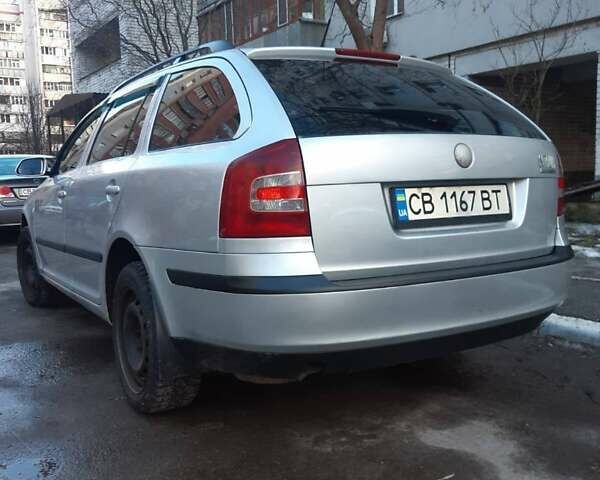 Серый Шкода Октавия, объемом двигателя 1.6 л и пробегом 219 тыс. км за 6000 $, фото 1 на Automoto.ua