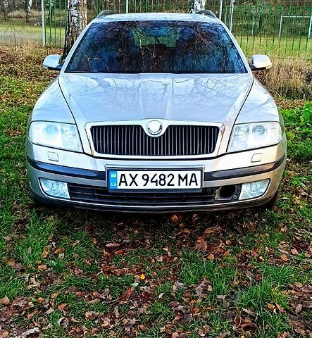 Сірий Шкода Октавія, об'ємом двигуна 1.6 л та пробігом 35000 тис. км за 4100 $, фото 1 на Automoto.ua