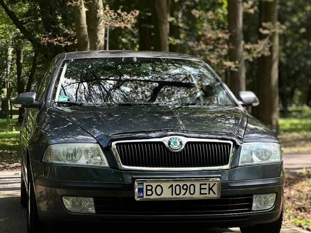 Серый Шкода Октавия, объемом двигателя 2 л и пробегом 316 тыс. км за 5000 $, фото 1 на Automoto.ua