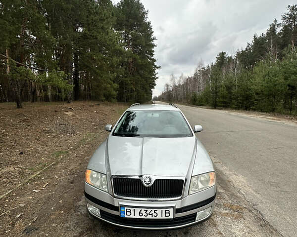 Сірий Шкода Октавія, об'ємом двигуна 1.6 л та пробігом 245 тис. км за 6000 $, фото 1 на Automoto.ua