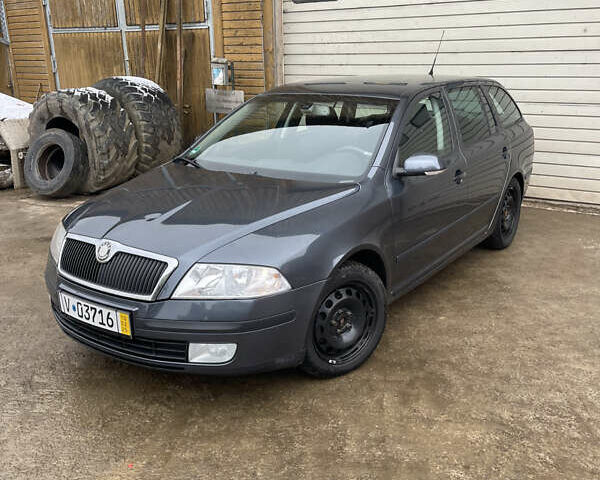 Сірий Шкода Октавія, об'ємом двигуна 1.8 л та пробігом 221 тис. км за 4500 $, фото 1 на Automoto.ua
