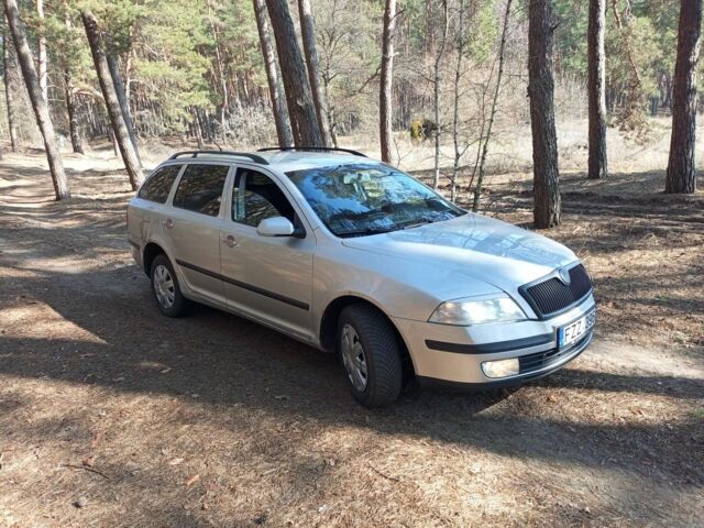 Серый Шкода Октавия, объемом двигателя 1.9 л и пробегом 570 тыс. км за 2700 $, фото 1 на Automoto.ua