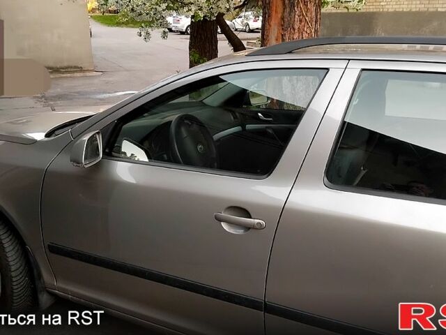 Серый Шкода Октавия, объемом двигателя 1.6 л и пробегом 350 тыс. км за 6500 $, фото 1 на Automoto.ua