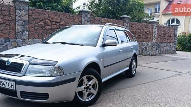 Сірий Шкода Октавія, об'ємом двигуна 1.6 л та пробігом 265 тис. км за 4550 $, фото 1 на Automoto.ua