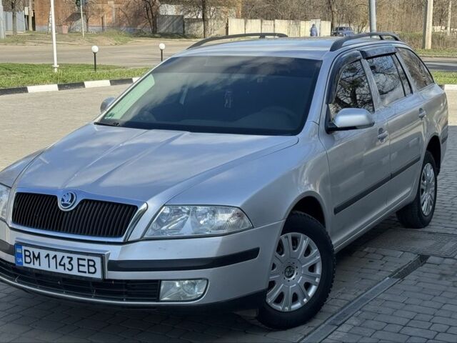 Серый Шкода Октавия, объемом двигателя 1.6 л и пробегом 250 тыс. км за 4200 $, фото 1 на Automoto.ua