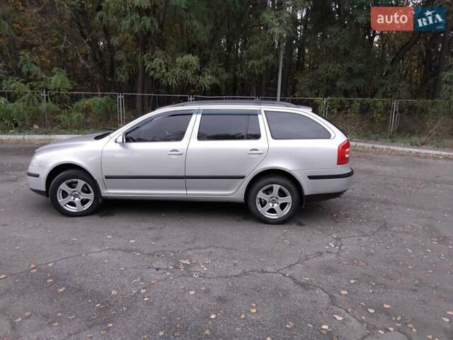 Серый Шкода Октавия, объемом двигателя 1.6 л и пробегом 227 тыс. км за 5750 $, фото 1 на Automoto.ua