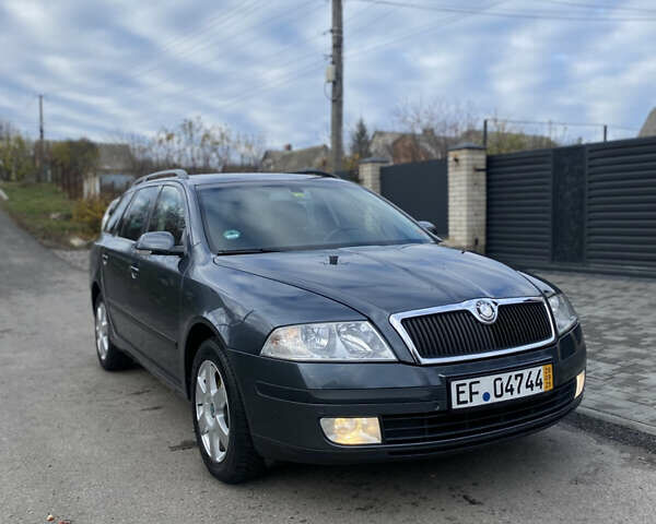 Сірий Шкода Октавія, об'ємом двигуна 1.8 л та пробігом 2 тис. км за 6800 $, фото 1 на Automoto.ua