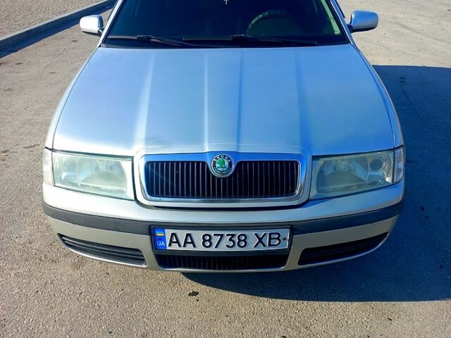 Серый Шкода Октавия, объемом двигателя 1.6 л и пробегом 267 тыс. км за 3500 $, фото 1 на Automoto.ua