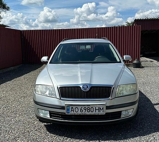 Сірий Шкода Октавія, об'ємом двигуна 1.9 л та пробігом 390 тис. км за 5300 $, фото 1 на Automoto.ua