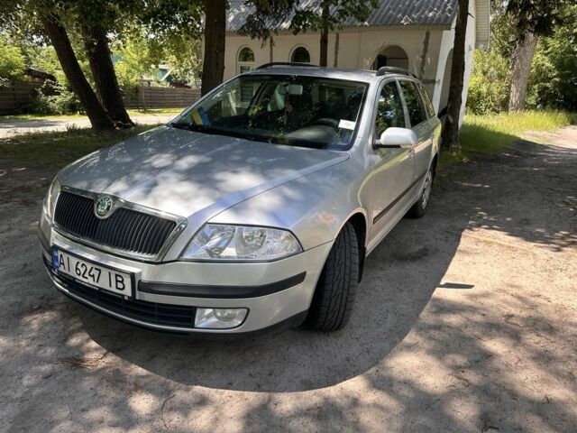 Сірий Шкода Октавія, об'ємом двигуна 2 л та пробігом 238 тис. км за 6500 $, фото 1 на Automoto.ua